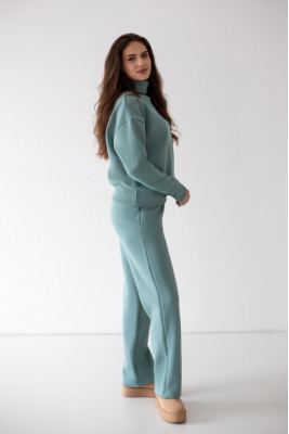 Костюм жіночий